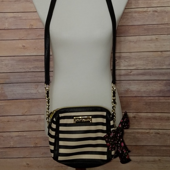 Betsey Johnson Handbags - Betsey Johnson Cross body bag